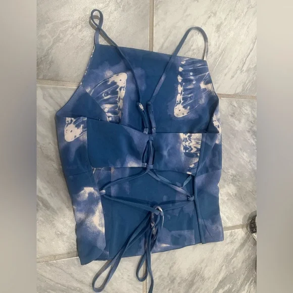 Silence + Noise Womens Open Back Blue Butterfly Top Size M - Picture 2 of 6